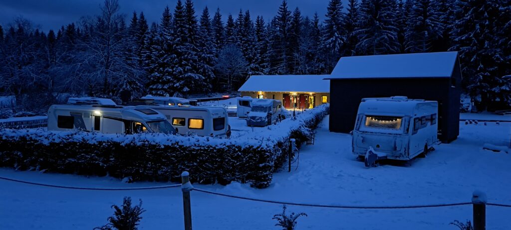 Naturcamp 2 Camper im Naturcamp Lenkgrund