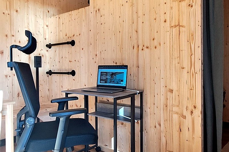 Workation im Tinyhouse 4 Arbeitstisch im Tinyhouse für workation